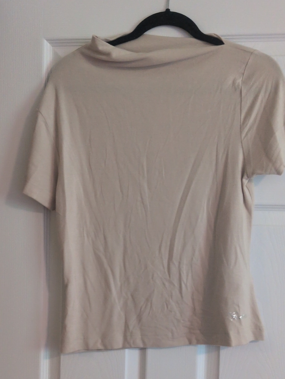 Women’s Short Sleeve Guess Asymmetric Damiana Top Light Oak